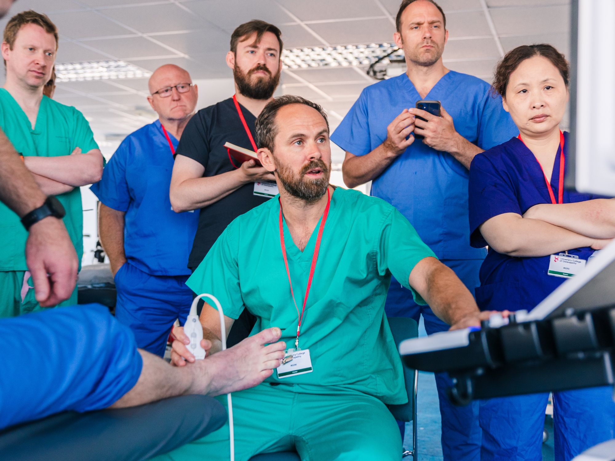 SMUG faculty teaching hands-on MSK ultrasound scanning